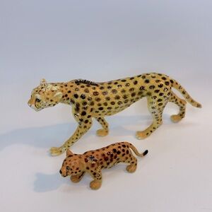 VTG AAA‎ Cheetah Mom and Baby Figurines Figure Set Rubber Animal Toys